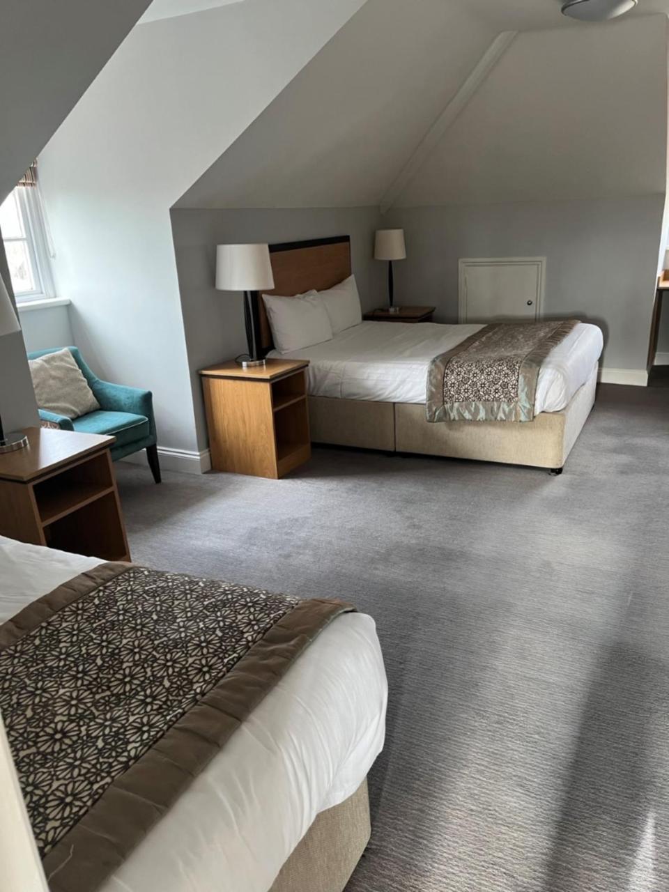 The Riverside House Hotel Mildenhall Extérieur photo