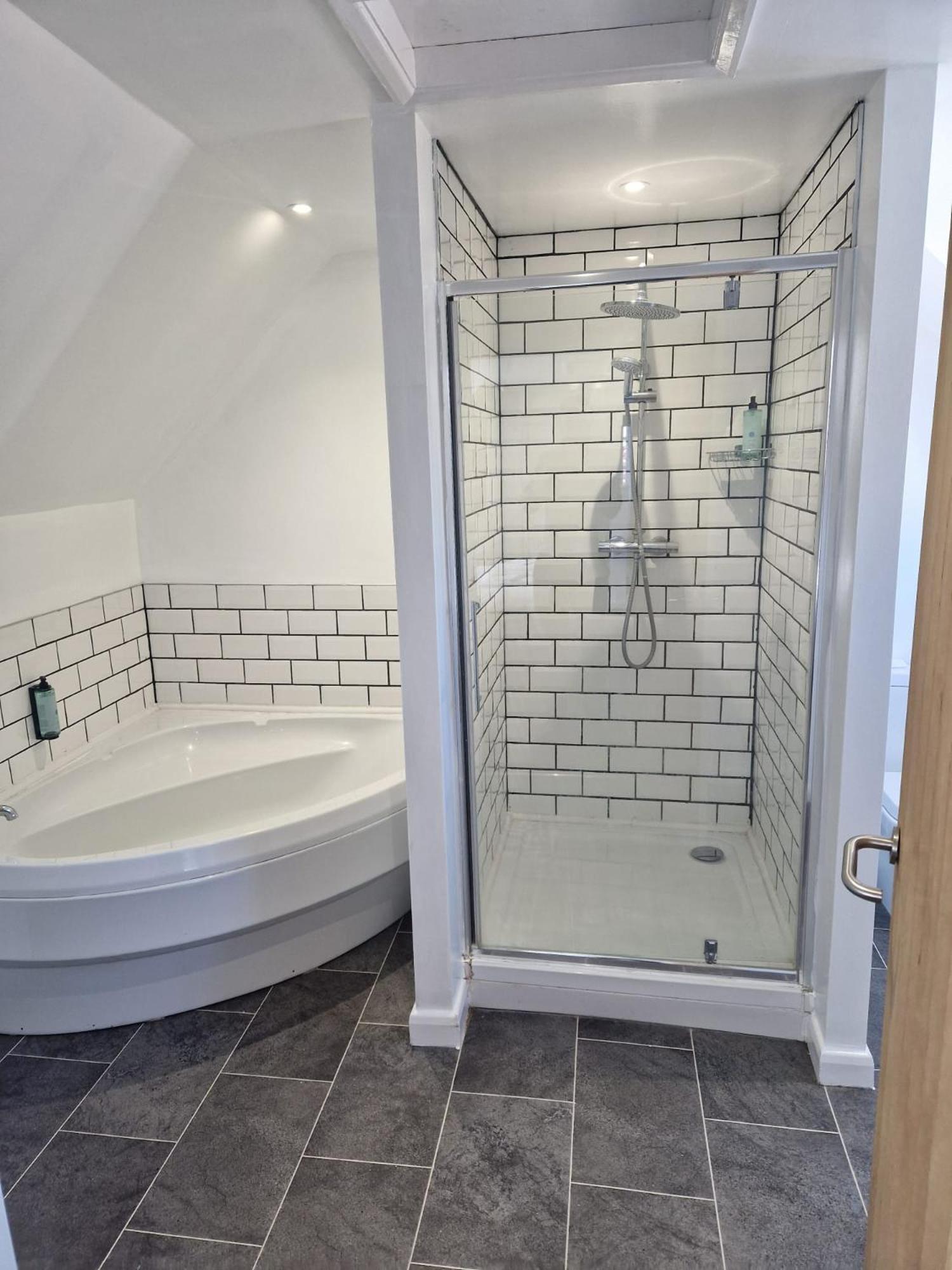 The Riverside House Hotel Mildenhall Extérieur photo