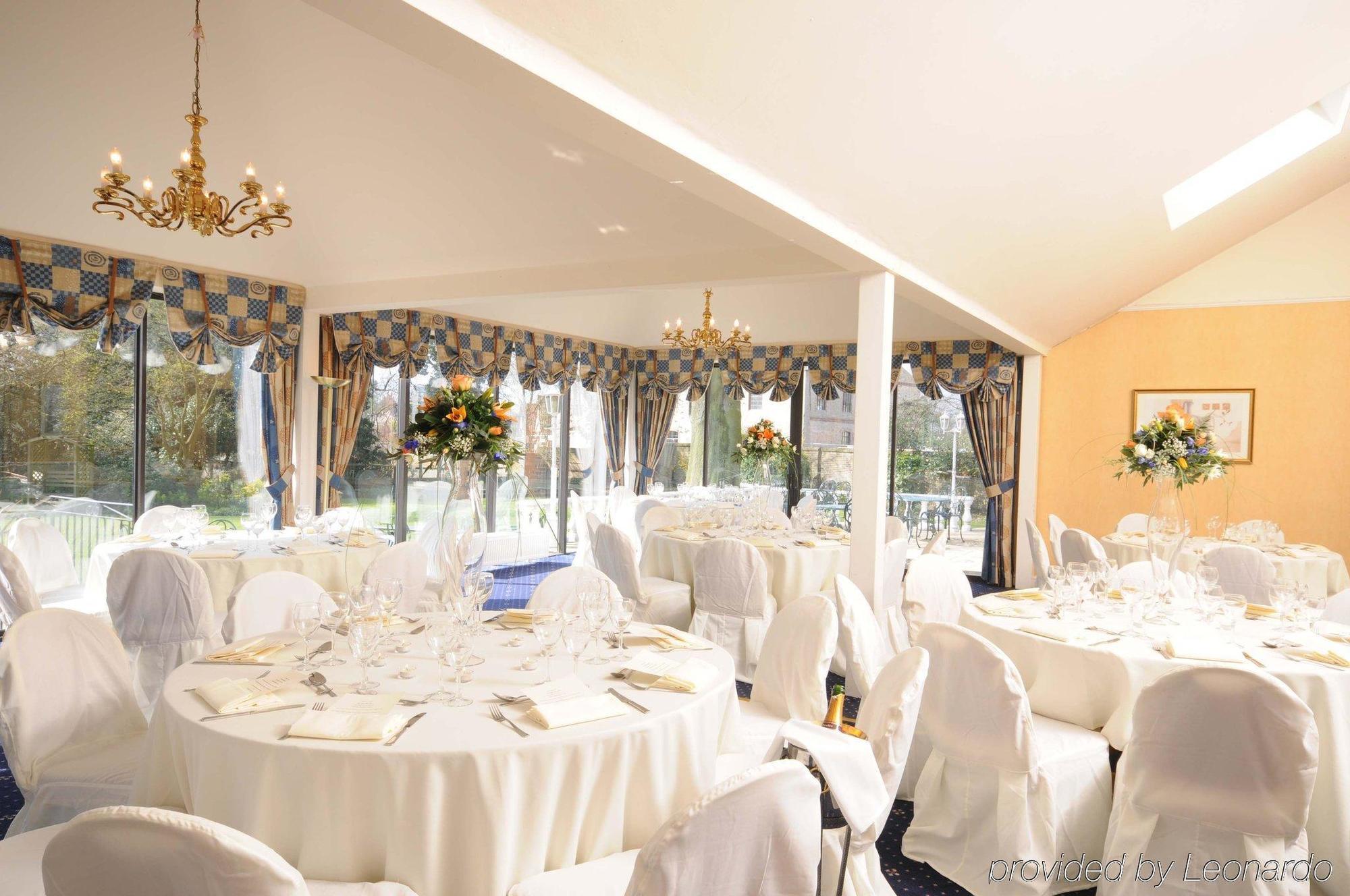 The Riverside House Hotel Mildenhall Restaurant photo